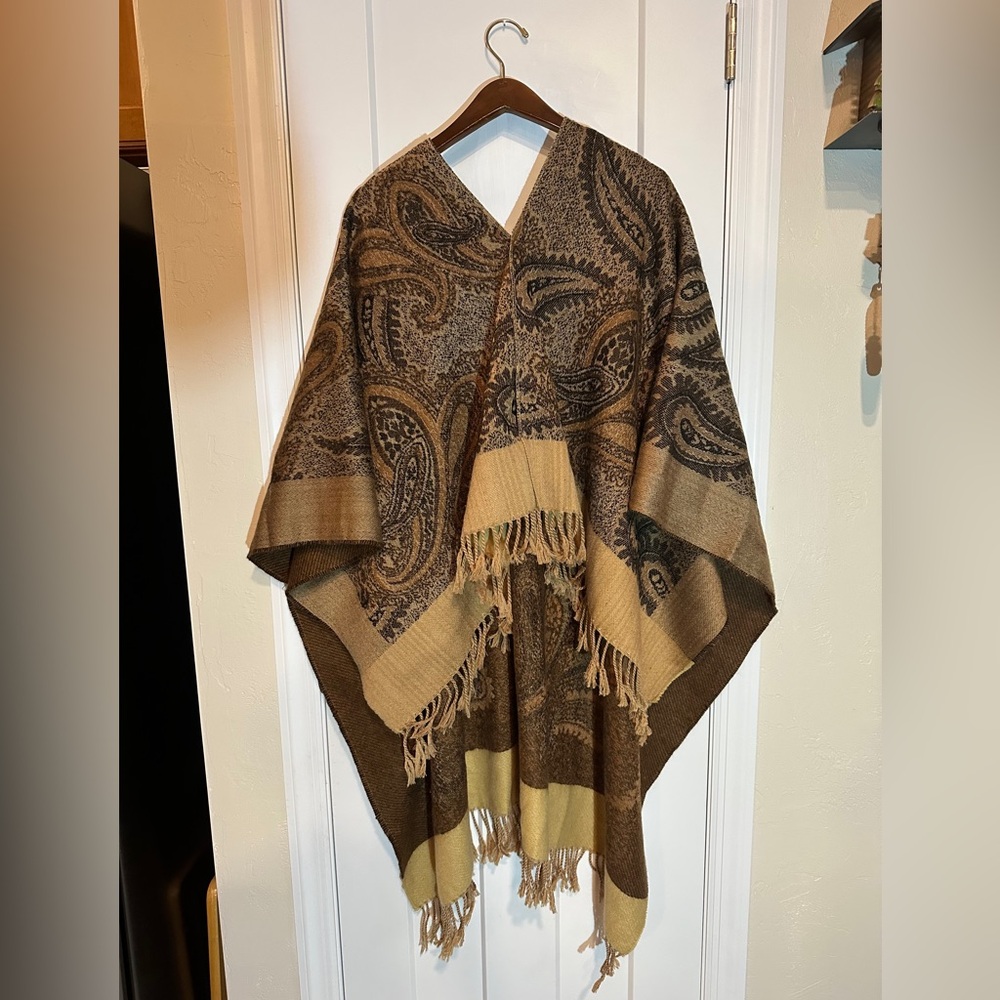 East 5th Brown Paisley Poncho
